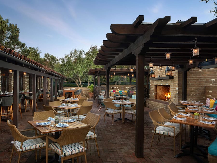 4 restaurants, spécialités Cuisine californienne