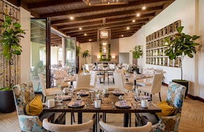 4 Restaurants; Frühstück, Mittagessen und Abendessen werden serviert