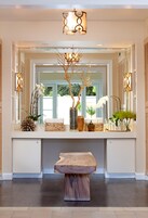 Couples treatment rooms, body treatments, aromatherapy