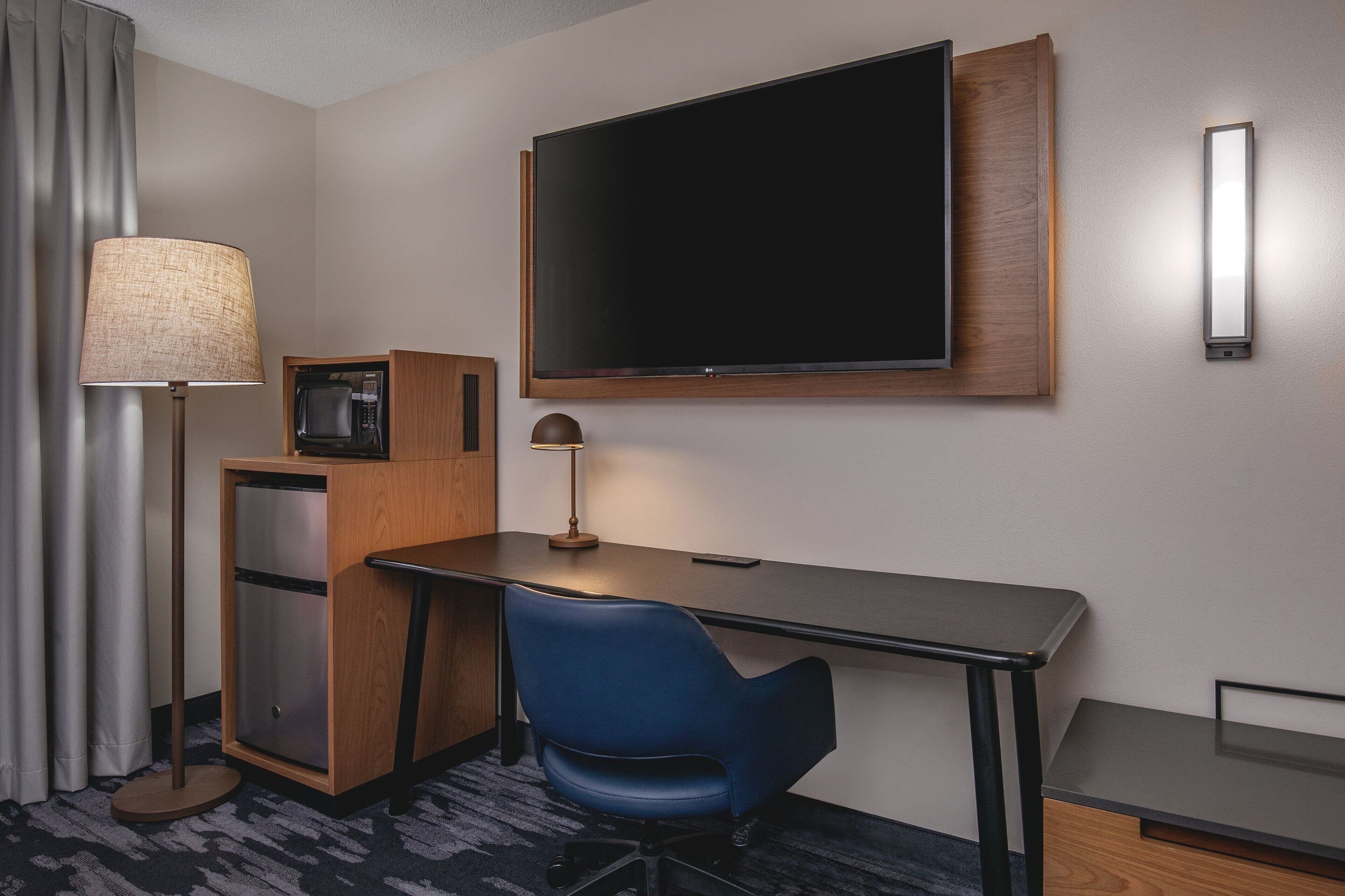 hypo-allergenic bedding, in-room safe, desk, blackout curtains