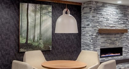 Fairfield Inn & Suites by Marriott Saratoga Malta