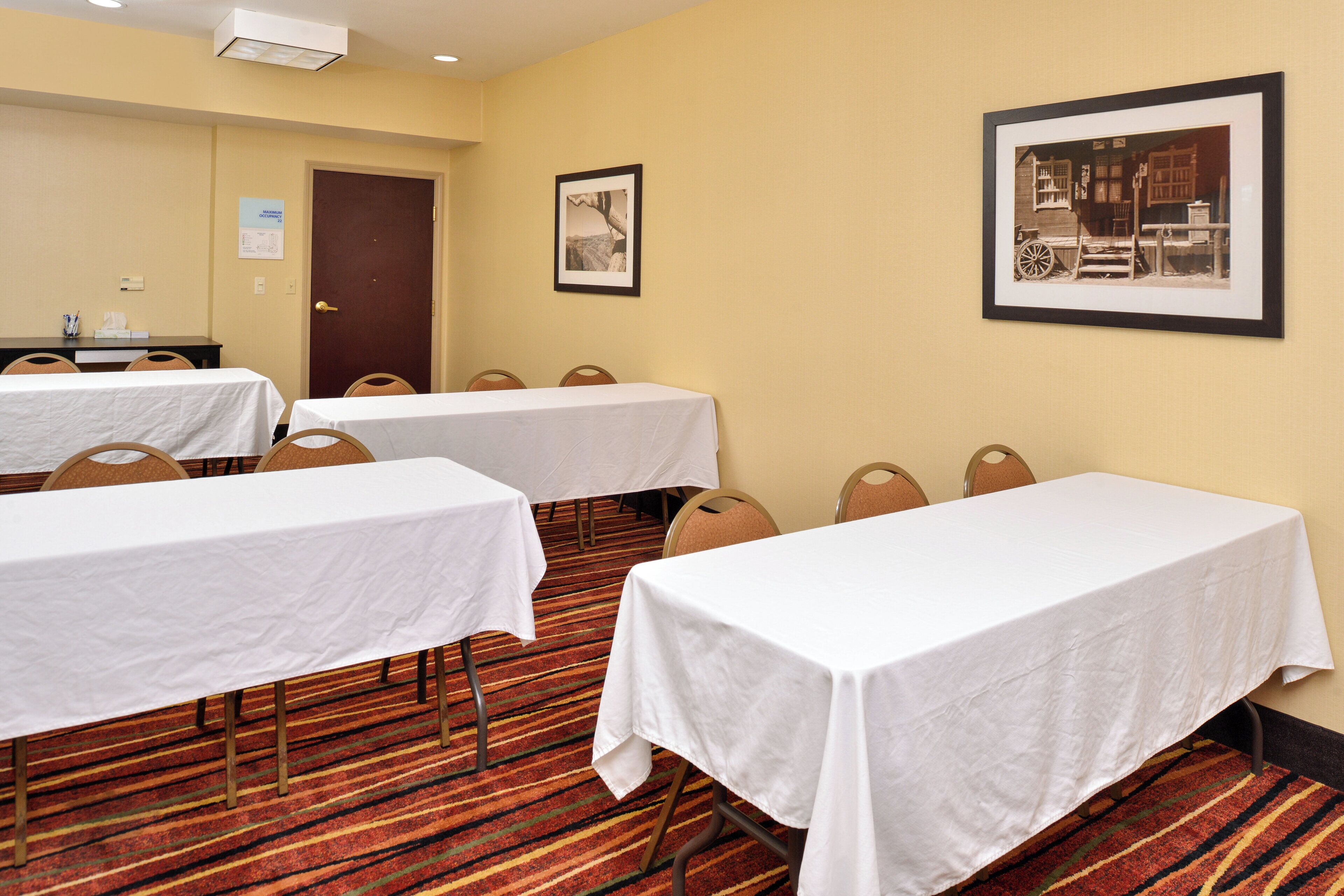 Photo - Holiday Inn Express & Suites Austin SW - Sunset Valley by IHG