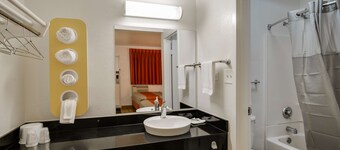 Motel 6 Schiller Park, IL - Chicago O'Hare
