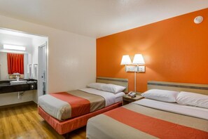 Free WiFi, bed sheets - Motel 6 Schiller Park, IL - Chicago O'Hare (Schiller Park)