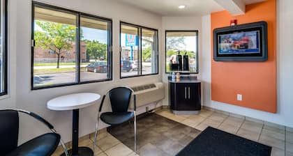 Motel 6 Schiller Park, IL - Chicago O'Hare