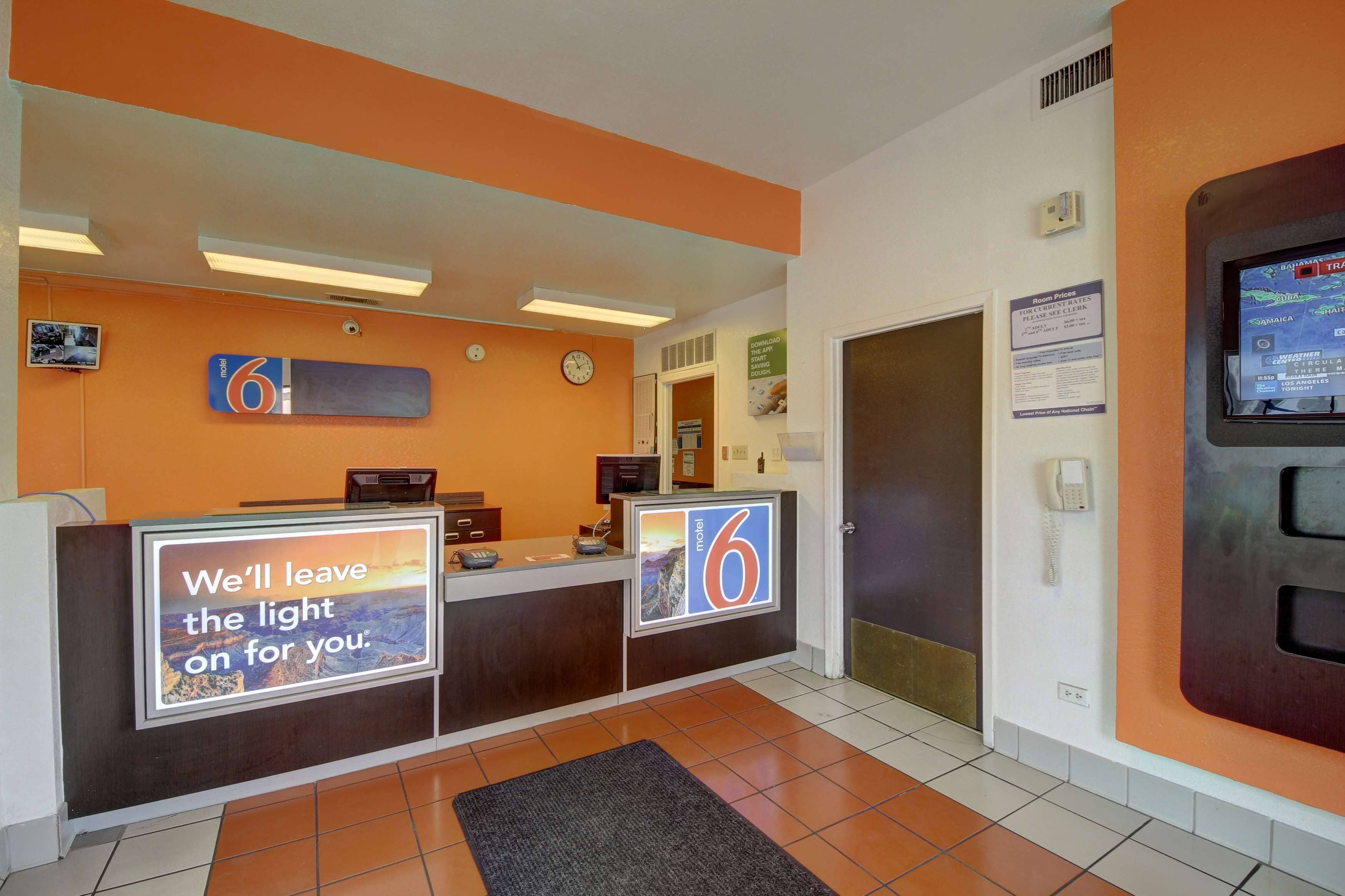 Foto - Motel 6-San Antonio, TX - Downtown - Market Square
