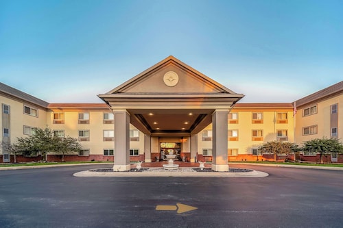 Quality Inn & Suites Hannibal West