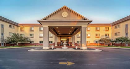 Quality Inn & Suites Hannibal West