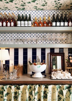 Food and drink at Le Petit Pali at Ocean Ave