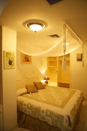 In-room safe, free WiFi - San Andres Noble House Hotel (San Andrés)