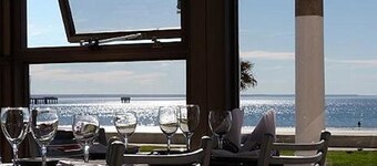 Costanera Hotel
