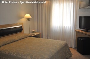 Executive Room, 1 Double Bed | Egyptian cotton sheets, premium bedding, memory foam beds, minibar