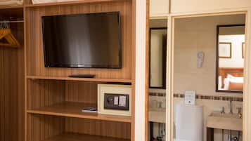 Minibar, caja de seguridad en la habitación y cunas gratuitas