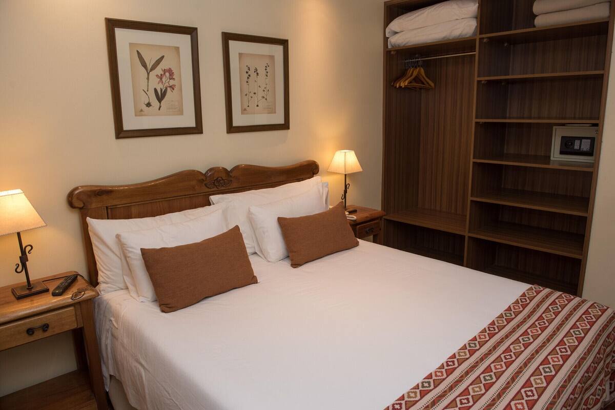 Minibar, in-room safe, soundproofing, free cribs/infant beds