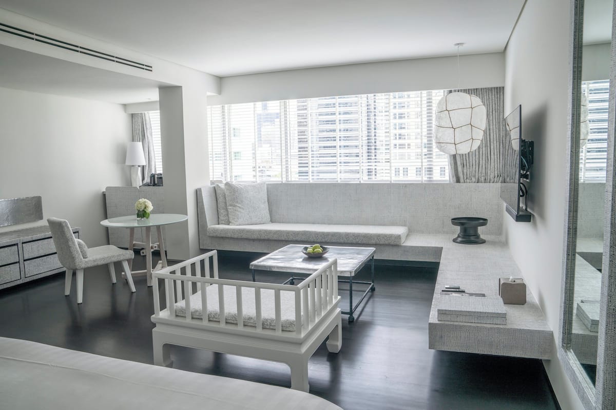 Kamer, uitzicht op zwembad (Metropolitan) | Lakens van Egyptisch katoen, luxe beddengoed, een minibar