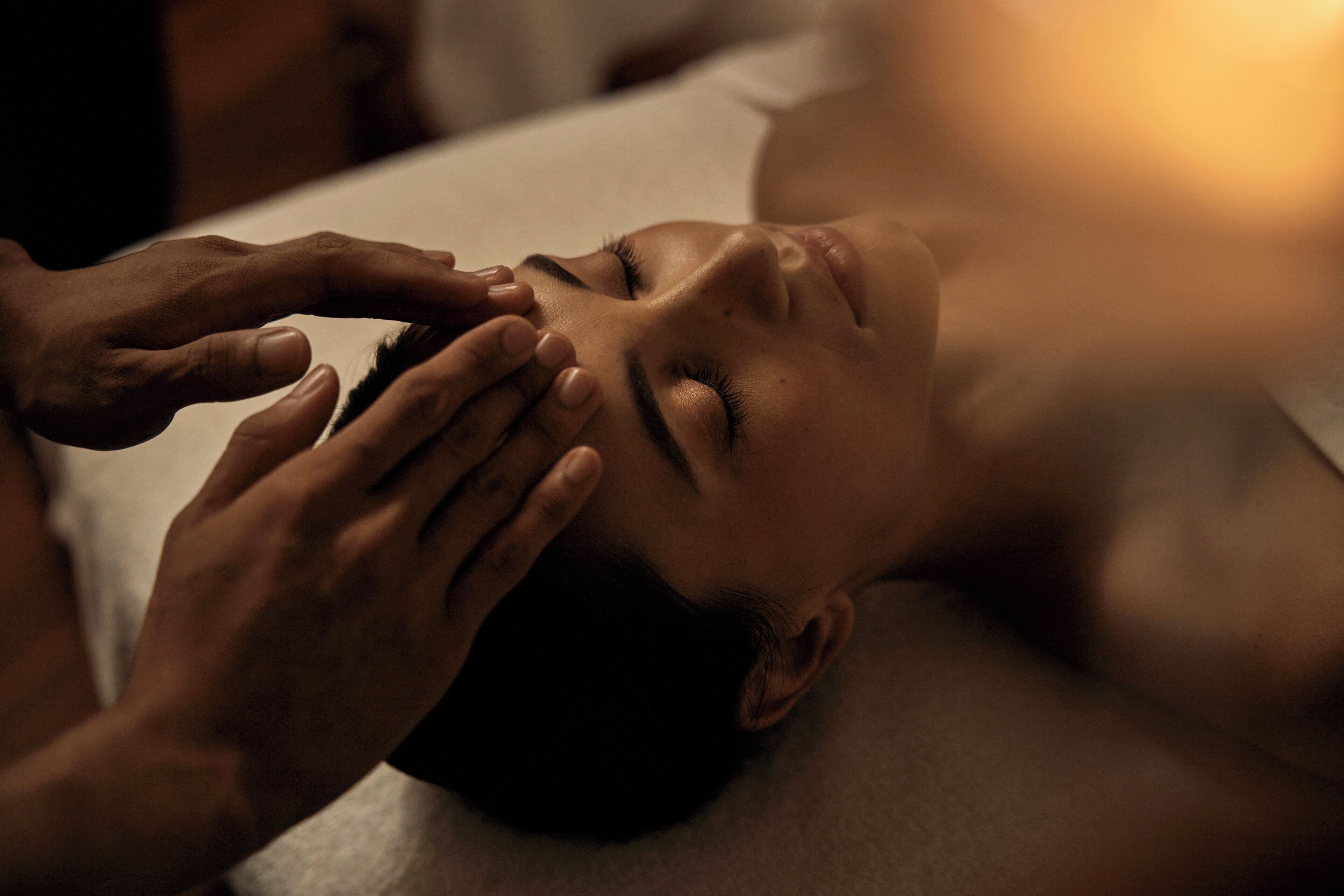 Couples treatment rooms, hot tub, steam room, body treatments