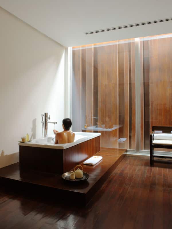 Couples treatment room(s), hot tub, steam room, body treatments