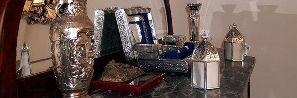 تفاصيل الفندق من الداخل
