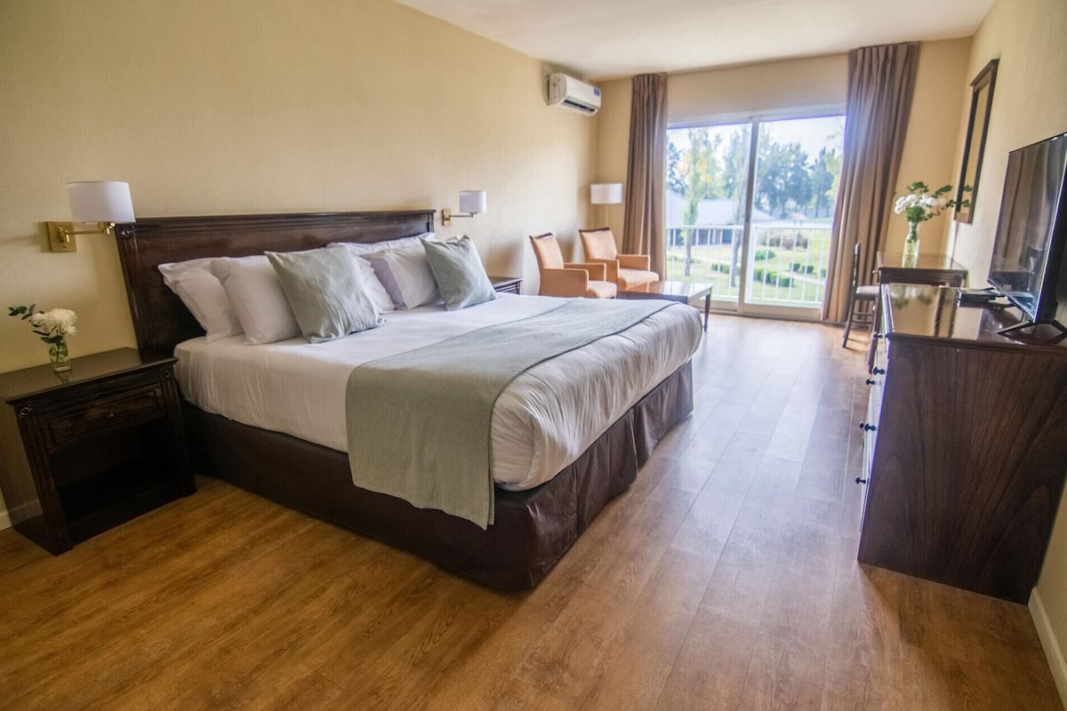 Hypo-allergenic bedding available, down comforters, minibar