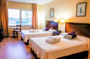 Family Room, 2 Queen Beds