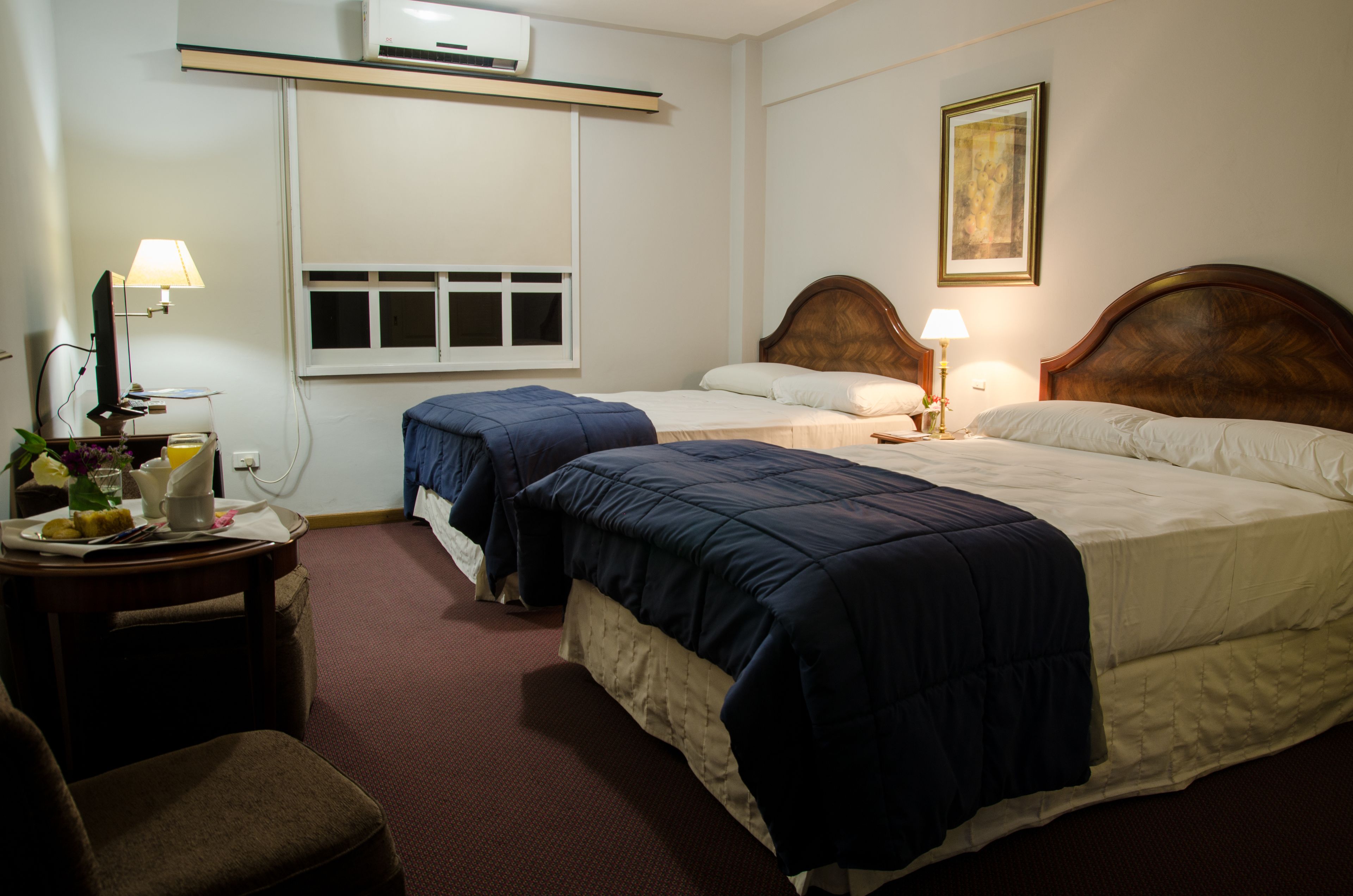 twin room | minibar, in-room safe, desk, free cots/infant beds