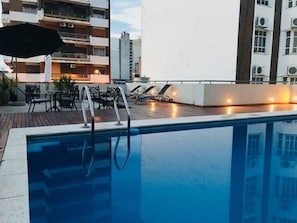 Piscine extérieure (ouverte en saison)