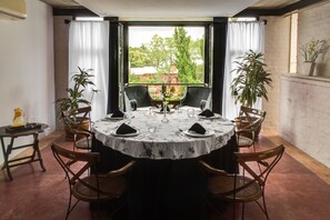 Morgenmadsbuffet hver dag (300 UYU pr. person)