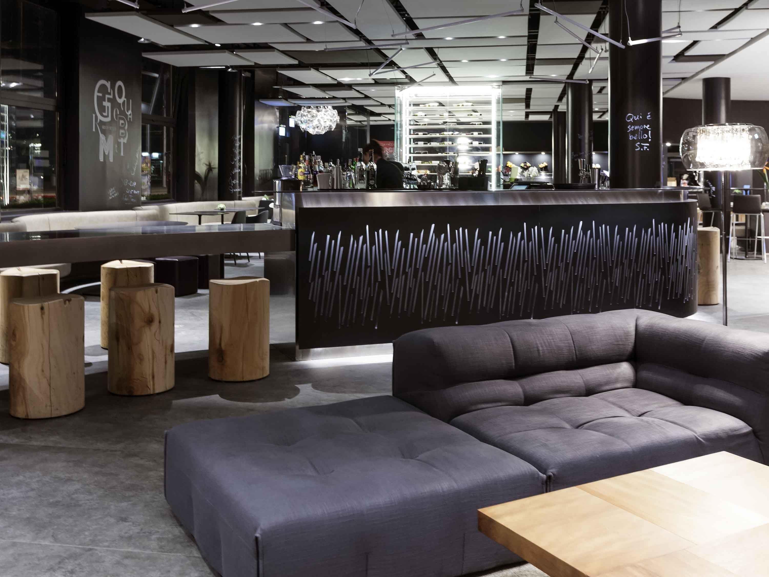 Bar (in der Unterkunft)