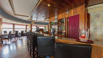 Bar lounge