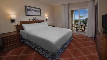 Premium bedding, pillowtop beds, in-room safe, iron/ironing board