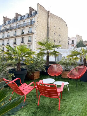 Classic Room | Balcony - Hotel des Batignolles (Paris)