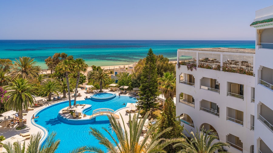 Hotel Sol Azur Beach