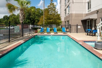 Outdoor pool, pool umbrellas
