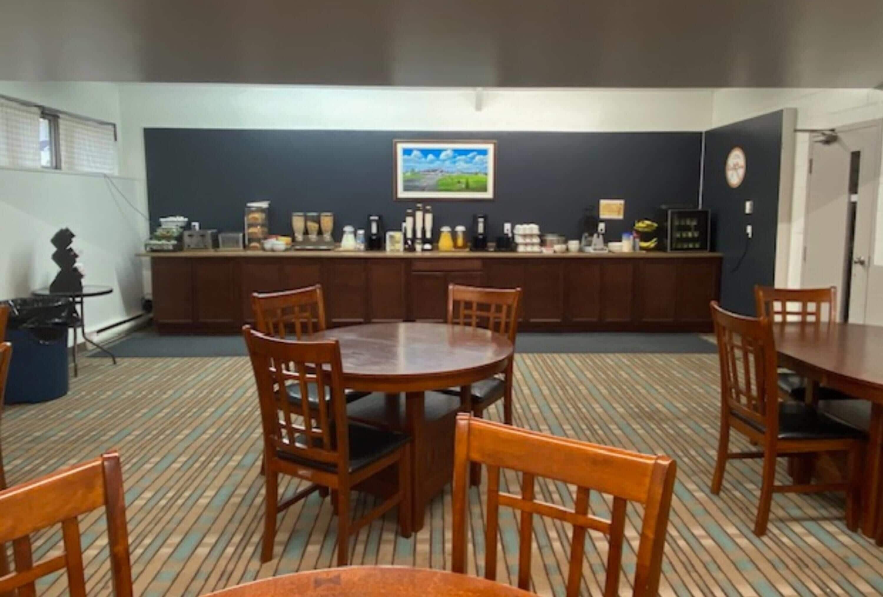 فطور أوروبي مجانًا يوميًا