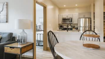 Condo, 1 Bedroom (One Bedroom Condominium) | Private kitchen | Fridge, microwave, oven, stovetop
