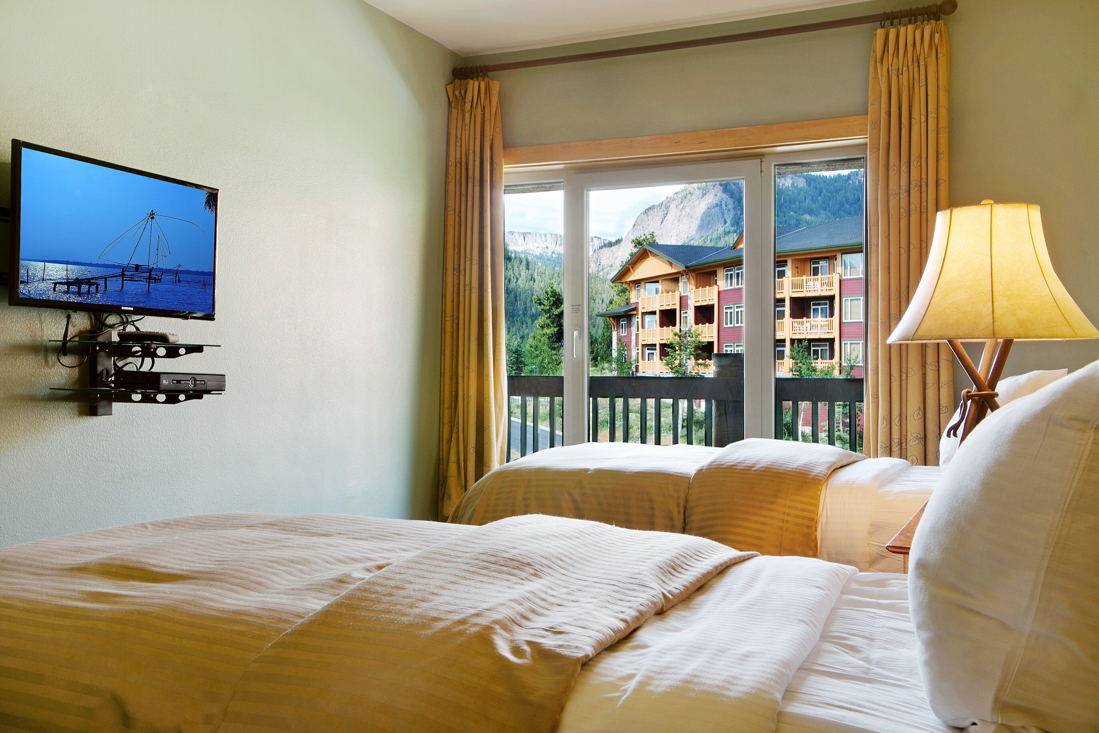 condo, 2 bedrooms (two bedroom condominium with 2 twins) | in-room safe, individually decorated, individually furnished