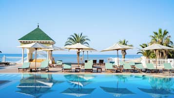 Indoor pool, 2 outdoor pools, pool umbrellas, pool loungers