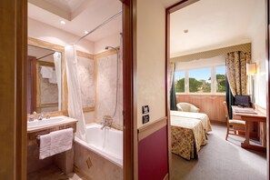 In-room safe, desk, blackout drapes, soundproofing