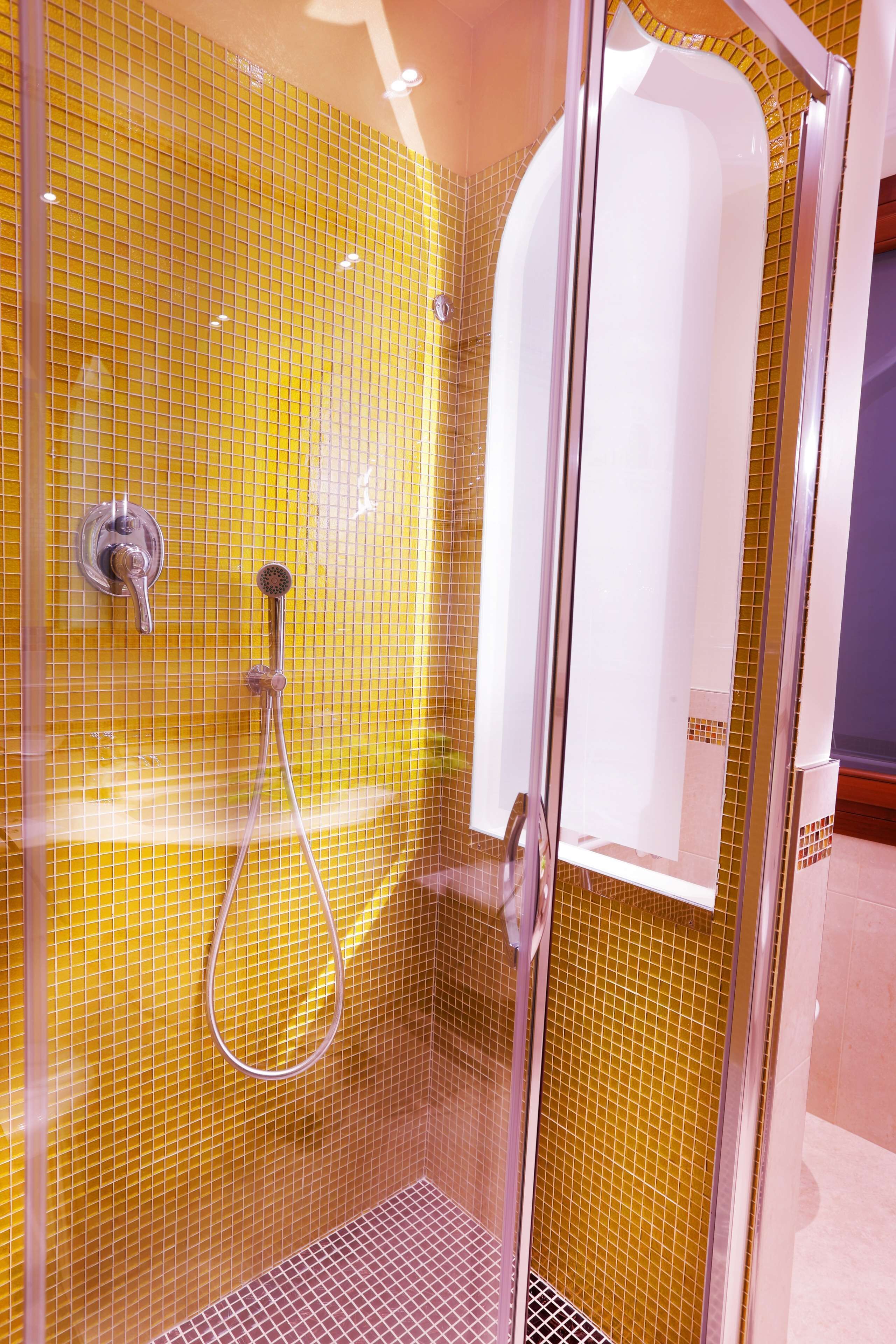 deluxe double or twin room, canal view | bathroom | designer toiletries, hair dryer, slippers, bidet