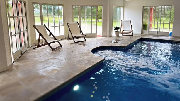 Indoor pool, outdoor pool - Casa del Sol (Colonia del Sacramento)