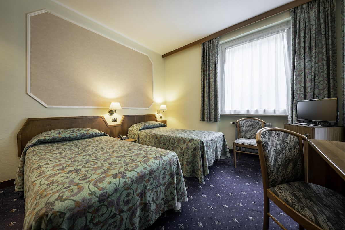 Standard-Zweibettzimmer | 1 Schlafzimmer, Minibar, Zimmersafe, Schreibtisch