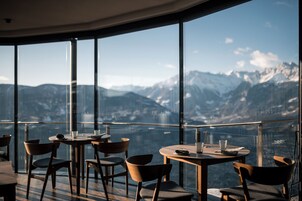 Cocina mediterránea, con vista al jardín 