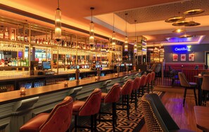 Serves lunch and dinner - Grand Canal Hotel Dublin (Dublin)