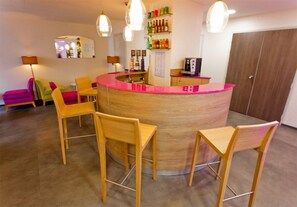 Bar (in der Unterkunft)