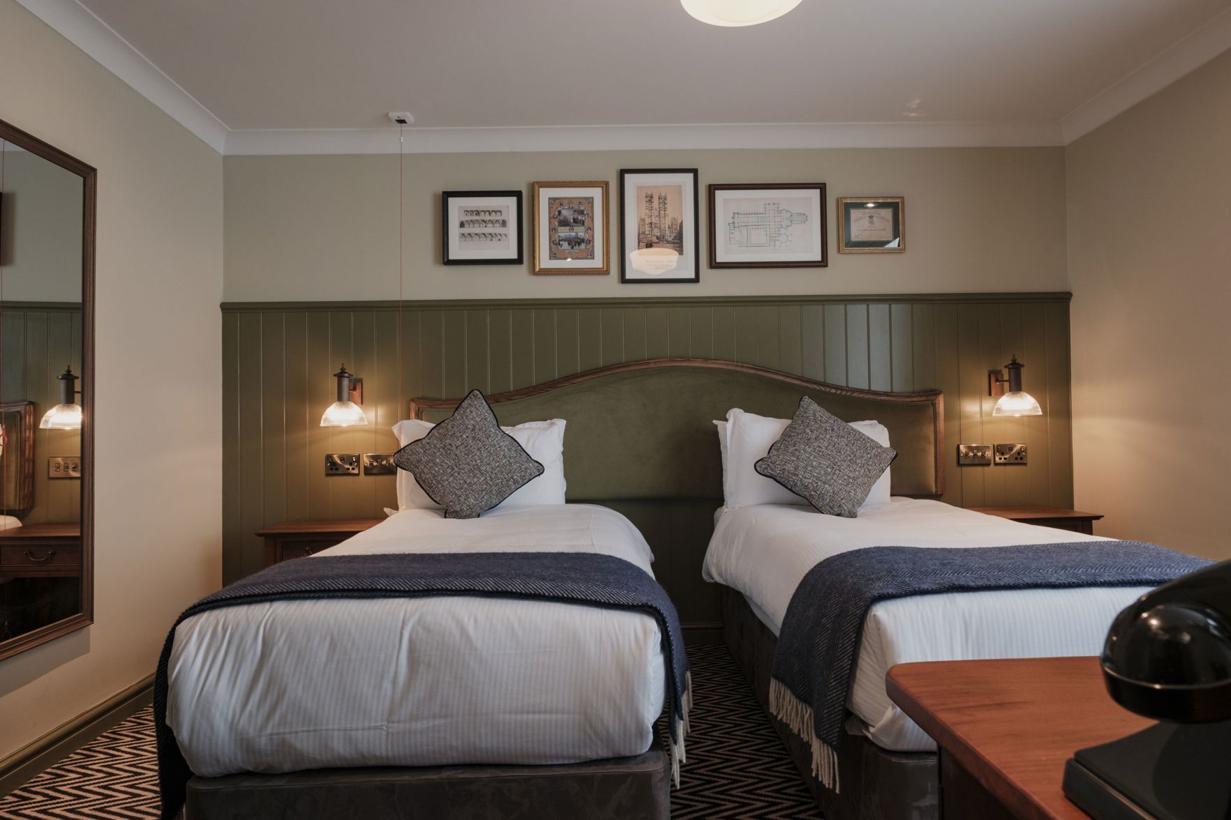 In-room safe, desk, iron/ironing board, free WiFi