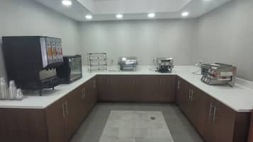 Desayuno de autoservicio incluido todos los días