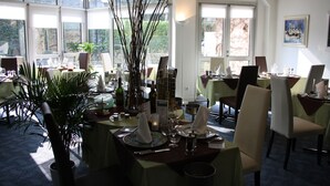 Lunsj og middag serveres