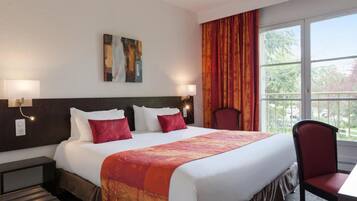 Kamar Superior | Brankas, meja kerja, kedap suara, dan setrika/meja setrika