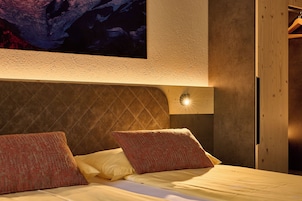 Chambre Double Standard (main or annex building) | Literie hypoallergénique, minibar, coffres-forts dans les chambres