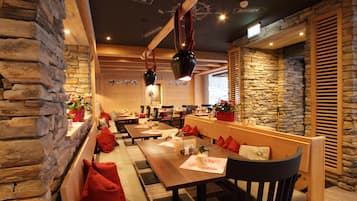 Lunch, dinner served; international cuisine, al fresco dining
